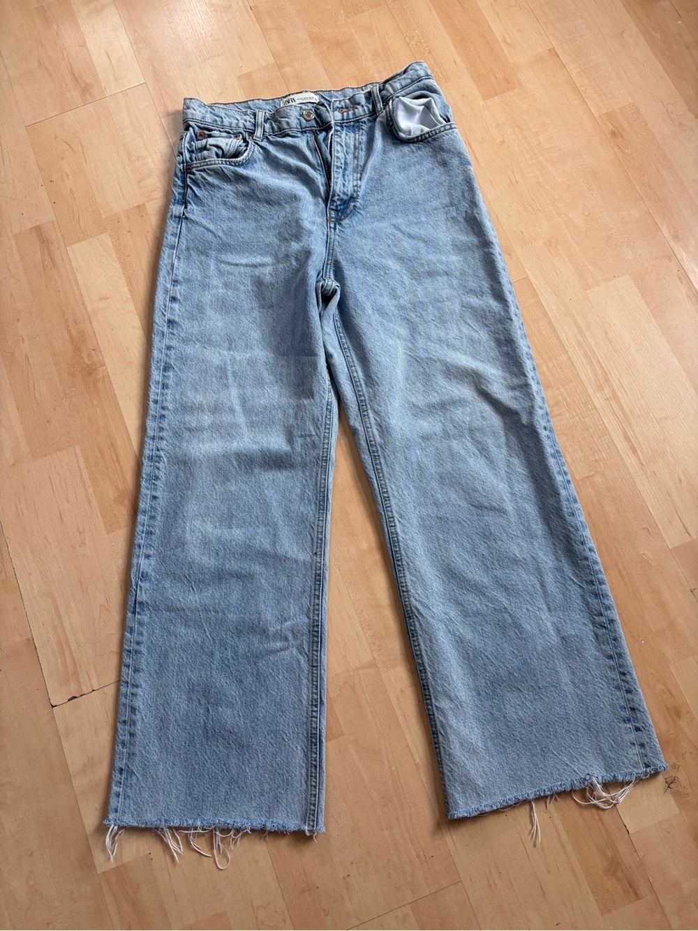 Zara The 90s Full  length Jeans  in brad blue size 8